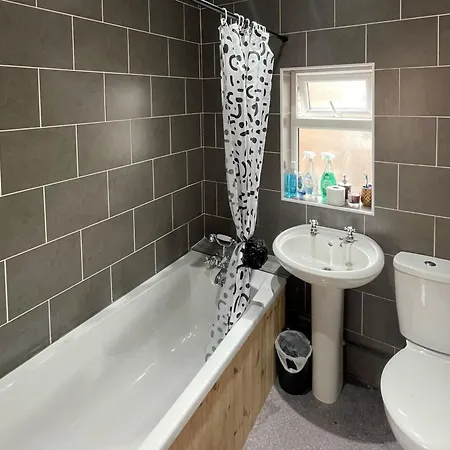 Stylish 1-Bed Apt - Sleeps 4 - Parking - Wifi Manchester Exterior foto