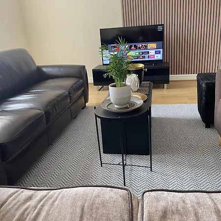 Stylish 1-Bed Apt - Sleeps 4 - Parking - Wifi Manchester Exterior foto