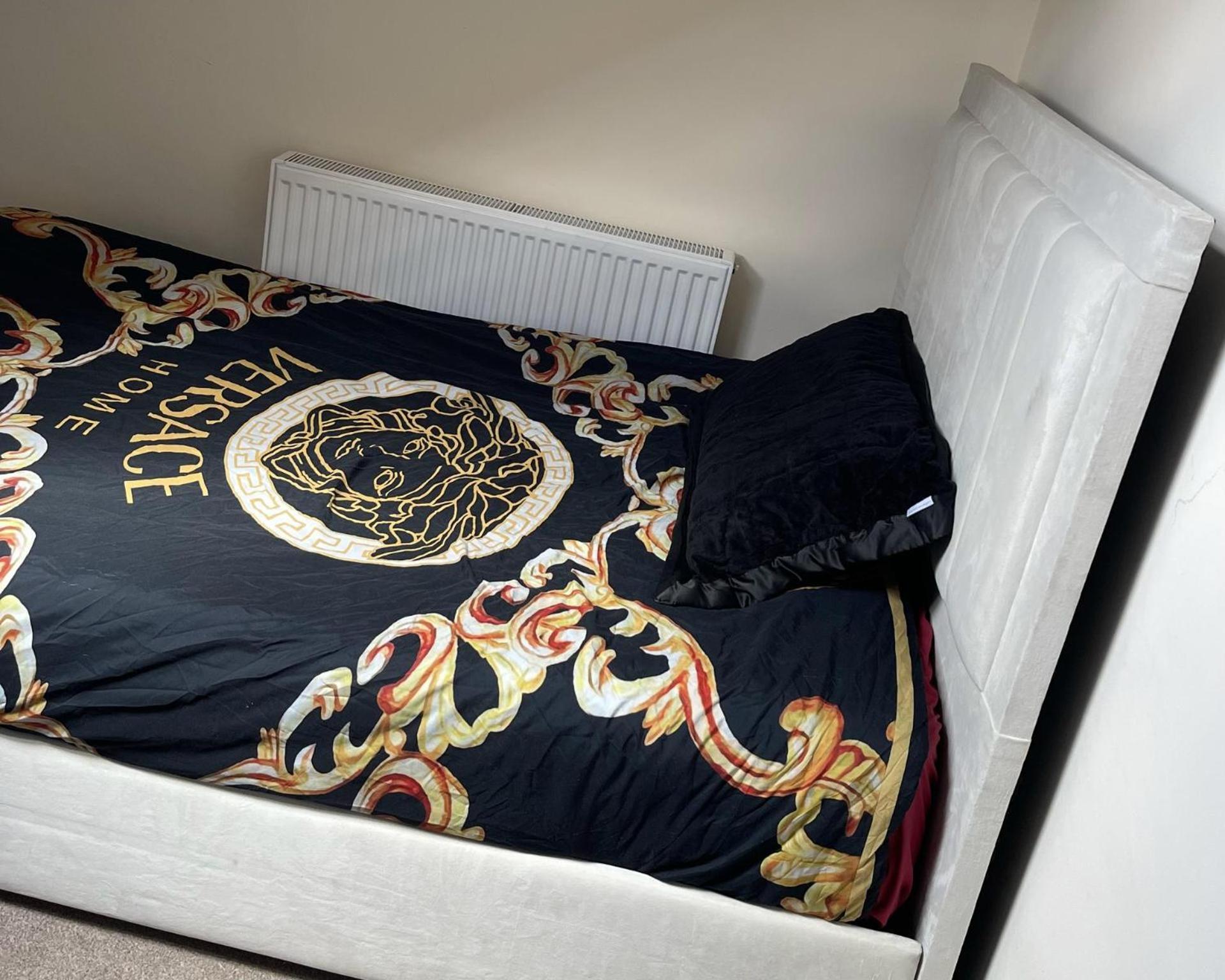 Apartment Stylish 1-bed - Sleeps 4 - Parking - Wifi