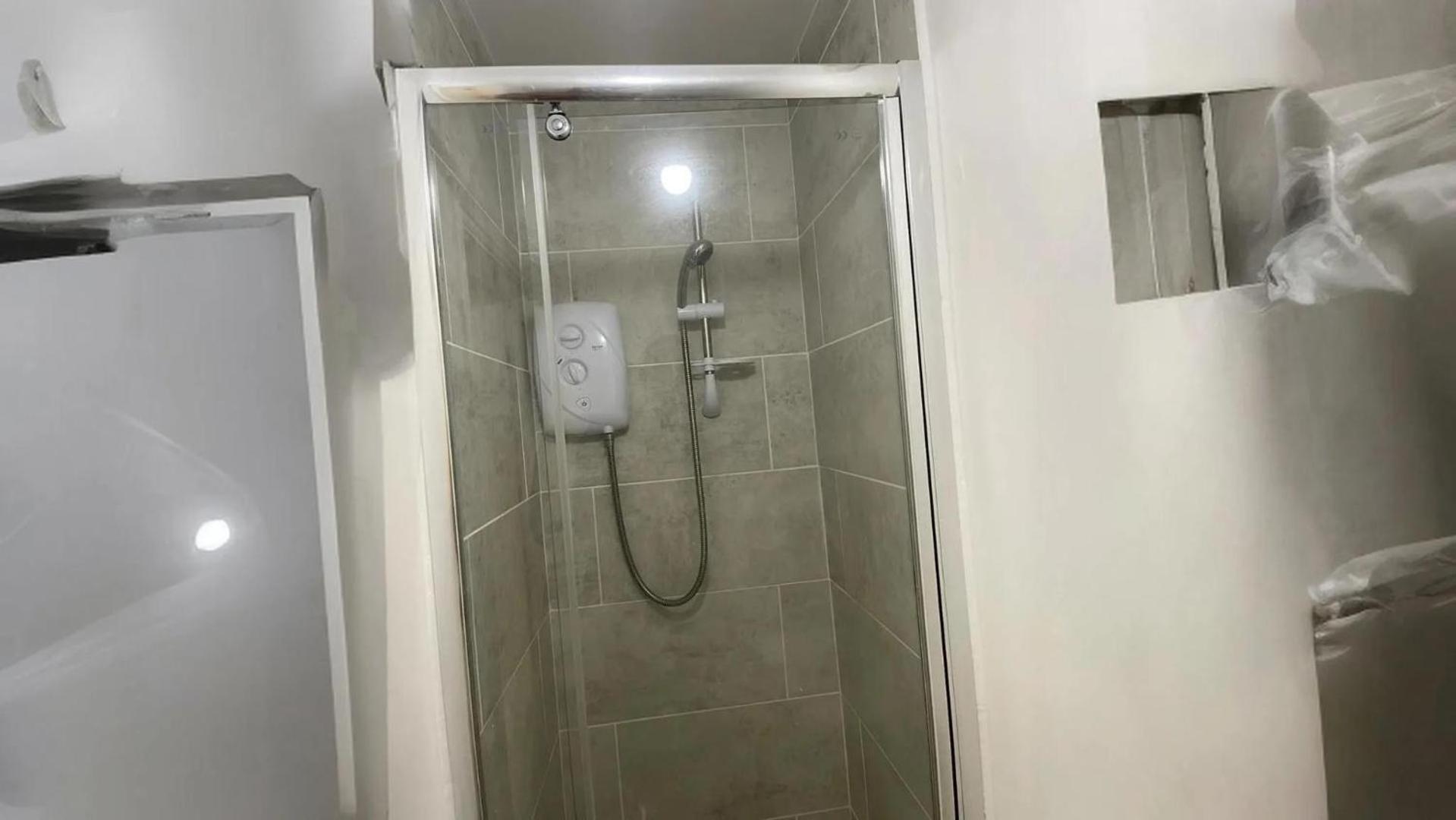Stylish 1-bed - Sleeps 4 - Parking - Wifi Manchester